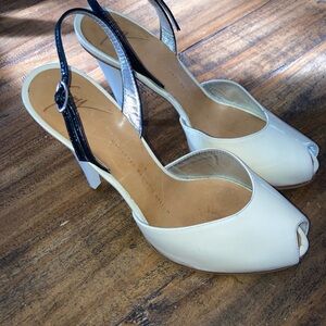 giuseppe zanotti Women’s White And Cream Tan Pump Heels Size 5.5 New